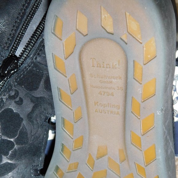 NIB $220 THINK! Black Leather / Suede Espresso Ankle Boots EU 35 U.S. 5 … - Picture 6 of 6